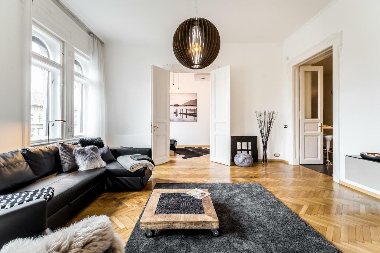 Bpr Luxe De Noir Et Blanc Apartment Budapeşte Dış mekan fotoğraf